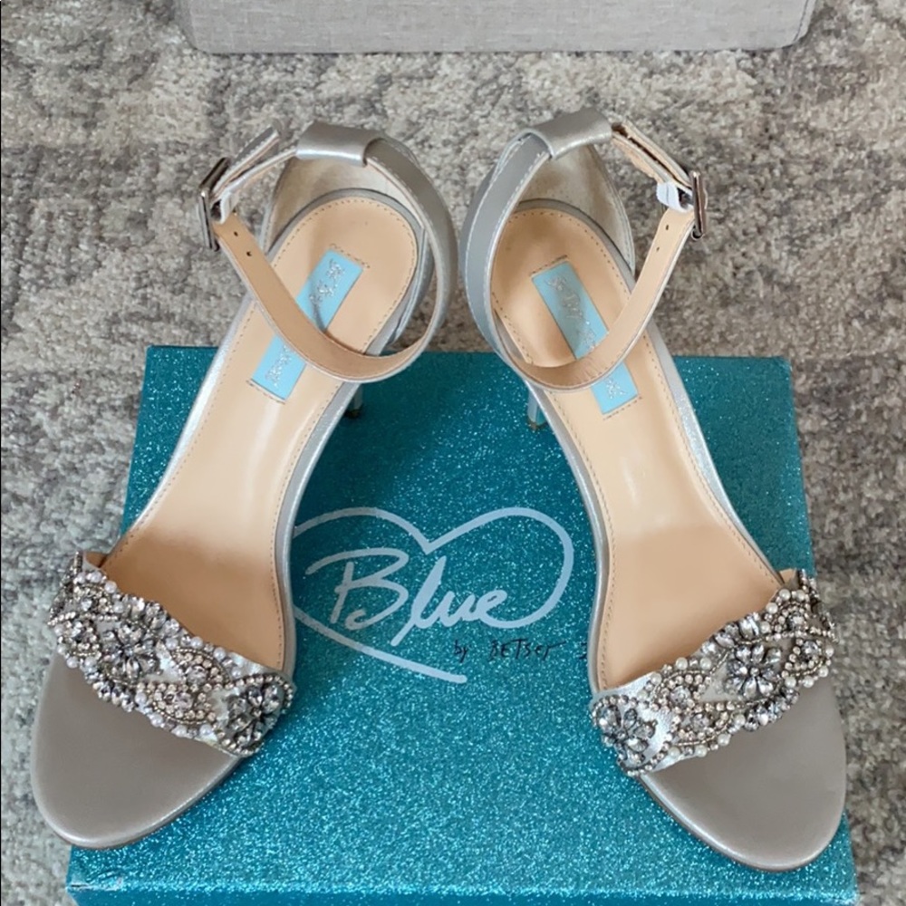 Blue by Betsey Johnson Heel, Size 9